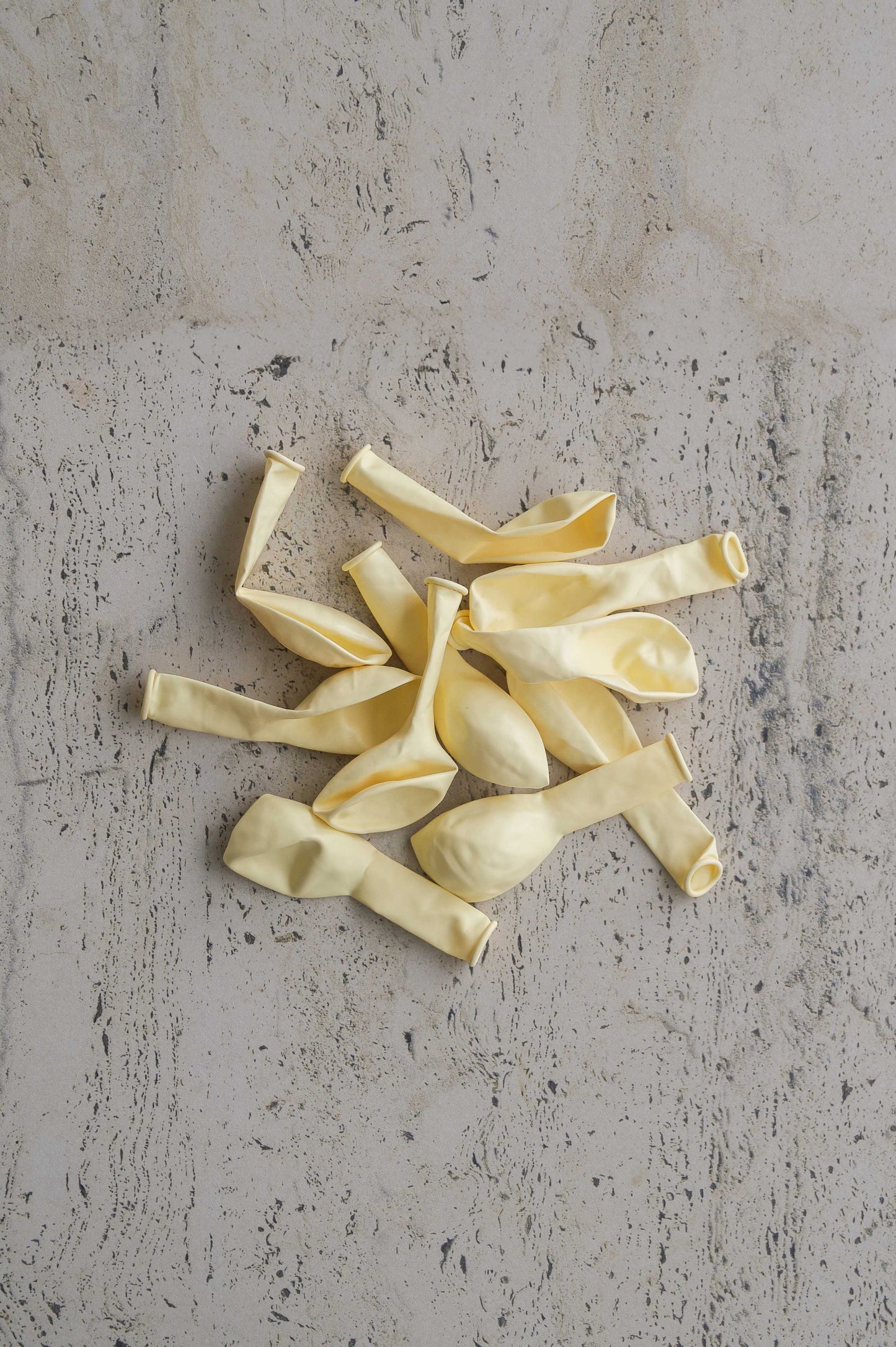 Latex Balloons 10 Pack – Butter Yellow