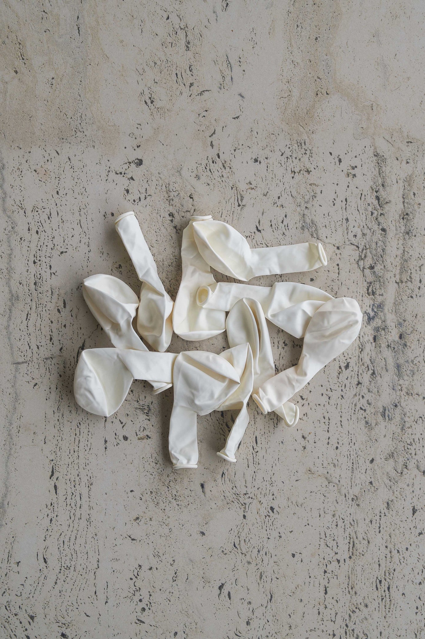 Latex Balloons 10 Pack – Milk